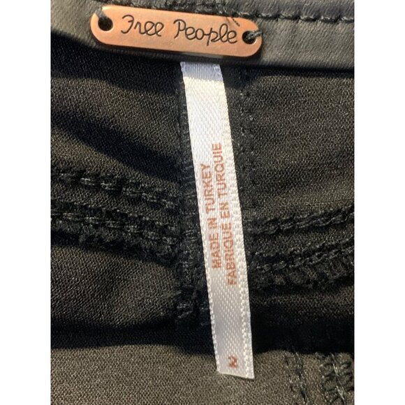 Free People Womens Black Short Size 2 Billie Coated Lace Front Pocket New - Picture 9 of 9